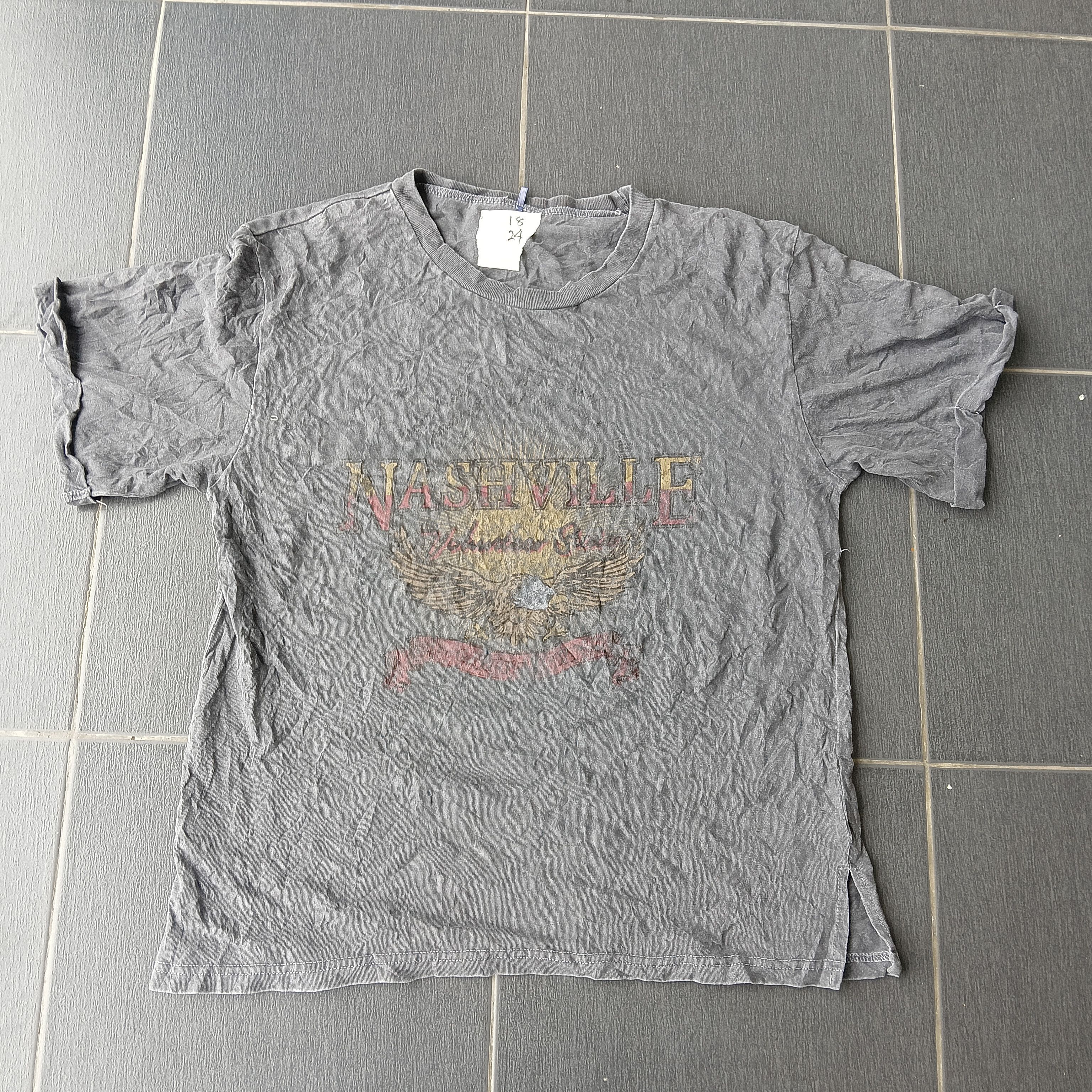 Vintage rush to buy DISTRESSED big logo tee S Size US S / EU 44-46 / 1 - 1 Thumbnail
