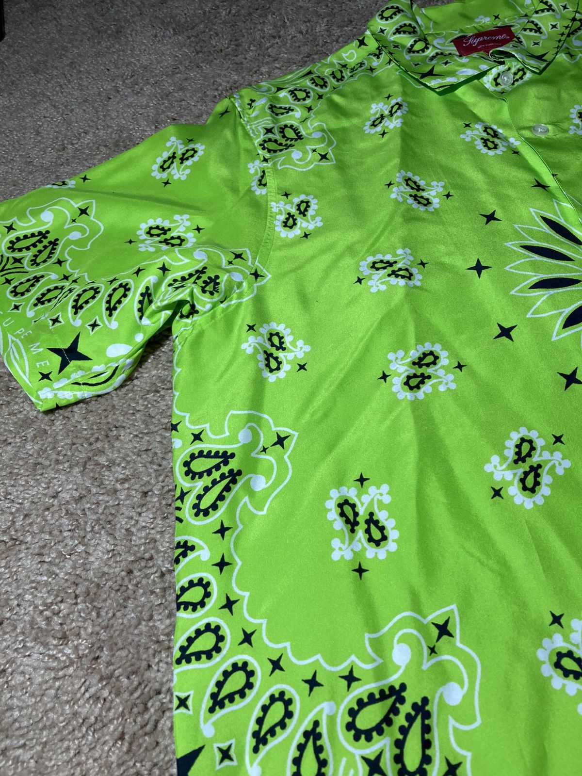 Supreme SS21 Supreme Silk Green Bandana Button Up Shirt Pattern 2021 Size US M / EU 48-50 / 2 - 5 Thumbnail