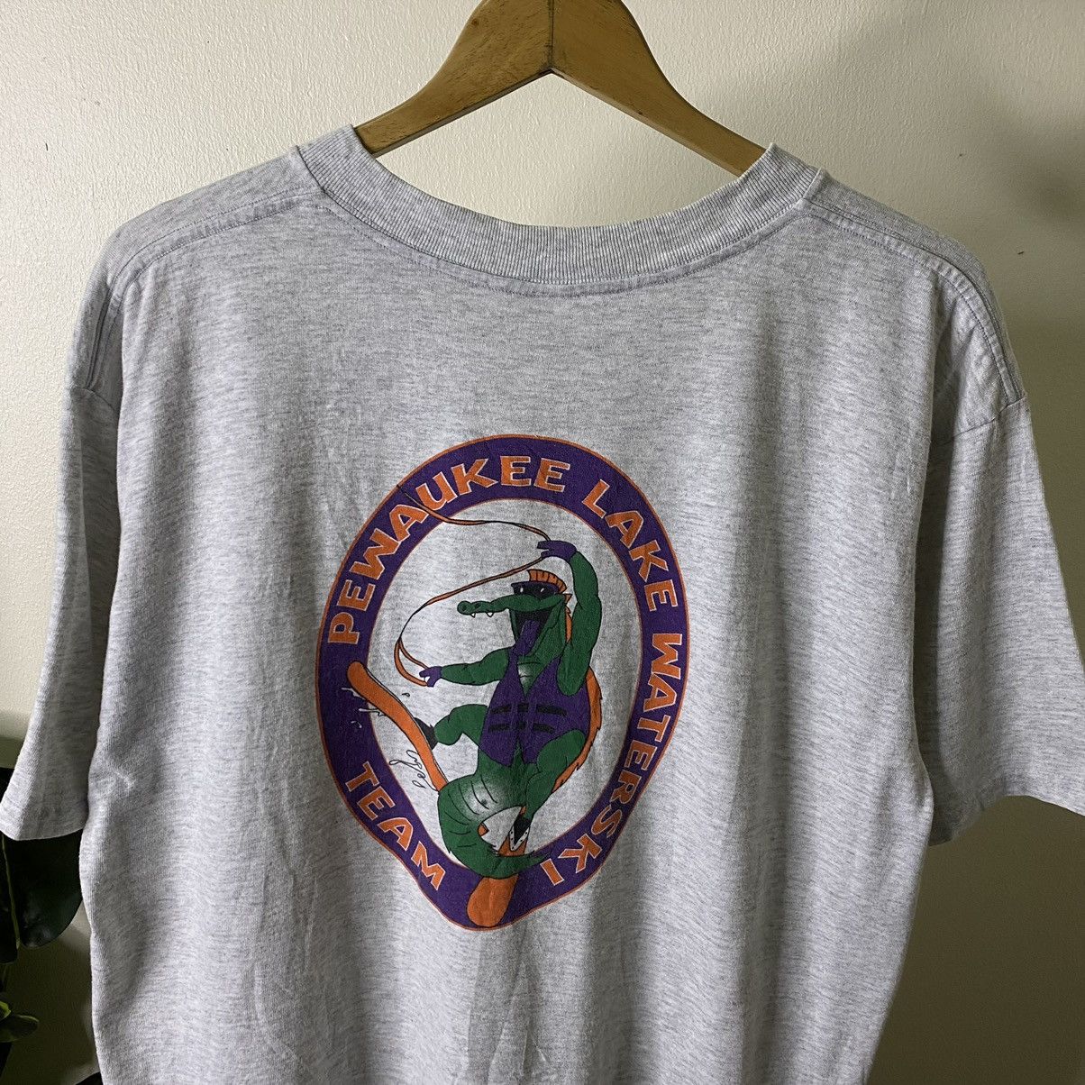 Vintage Vintage 1990s Pewaukee Lake Waterski Team Tee Size US L / EU 52-54 / 3 - 2 Thumbnail