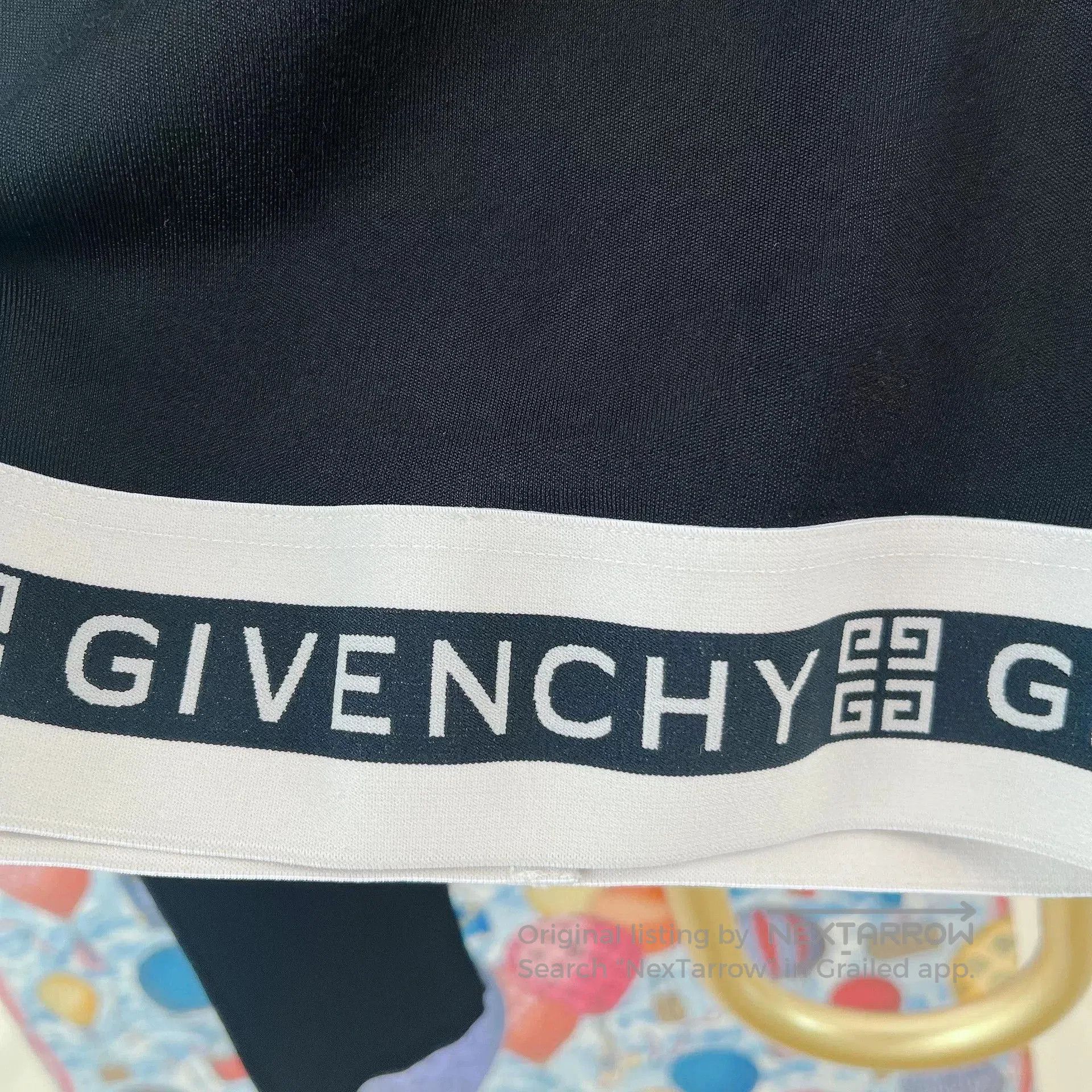 Givenchy Givenchy Black Letter Short Top. Size M / US 6-8 / IT 42-44 - 5 Thumbnail