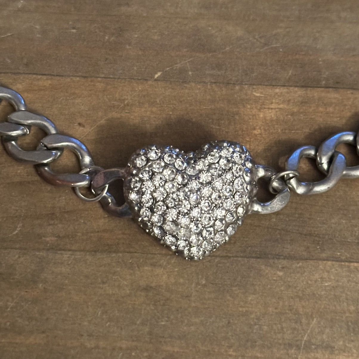 Other Chunky silver tone curb link paved rhinestone heart necklace Size ONE SIZE - 3 Thumbnail