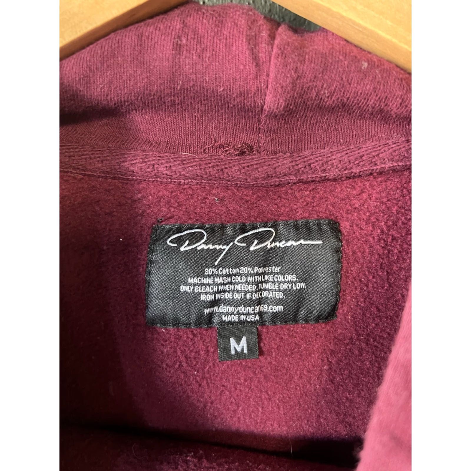 Vintage Danny Duncan Hoodie Mens Medium Maroon Pullover Sweatshirt Virginity Rocks Pattern Solid Accents Logo Hoodie Pockets USA Vintage No Size US S / EU 44-46 / 1 - 3 Thumbnail