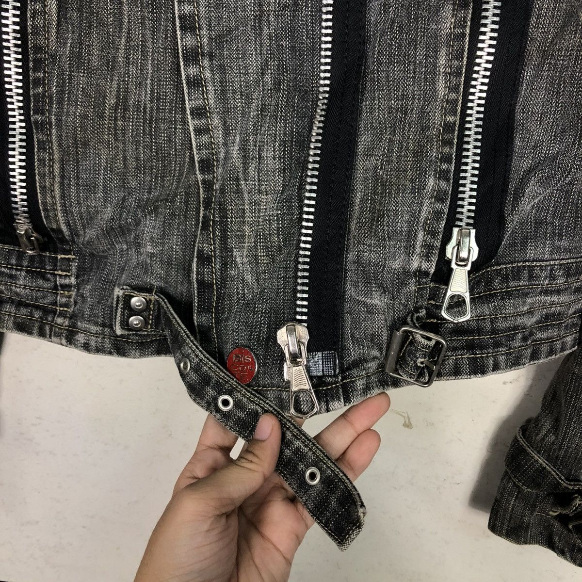 Japanese Brand 🔥VINTAGE CROPPED DENIM BIKER JACKET BISCOTE ISSEY MIYAKE Size US XS / EU 42 / 0 - 19 Thumbnail