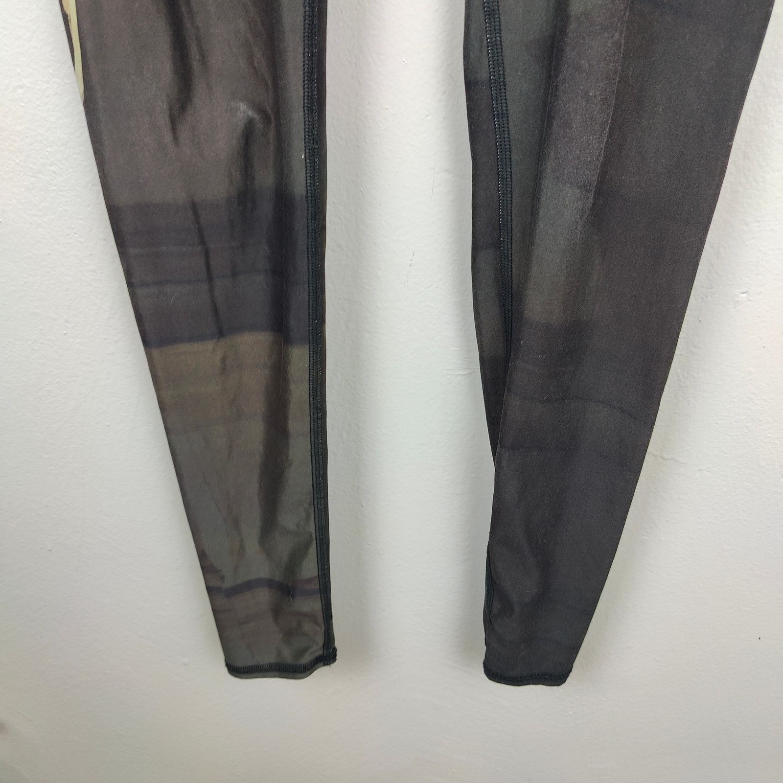 Other Teeki Womens Deer Medicine Hot Pant Leggings Womens Medium Size 29" - 4 Thumbnail