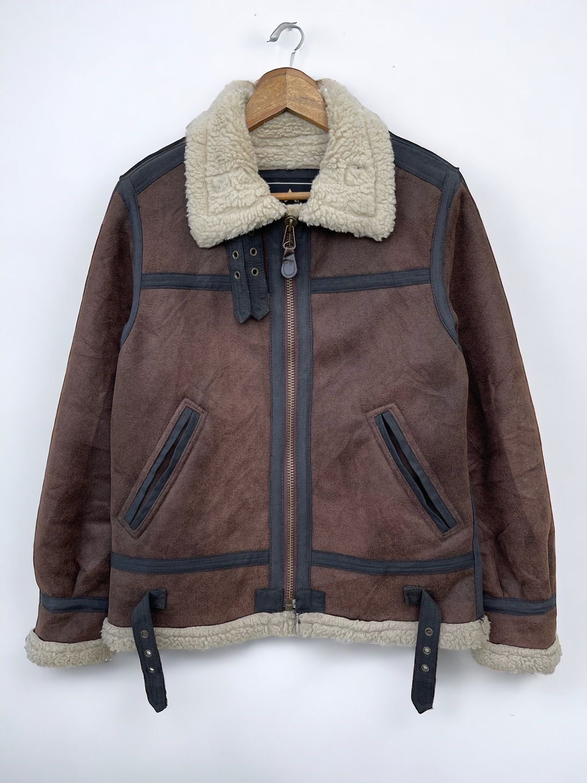 Alpha Industries 🔥ALPHA INDUSTRIES B-3 SHERPA MOD BOMBER JACKET Size US M / EU 48-50 / 2 - 3 Thumbnail