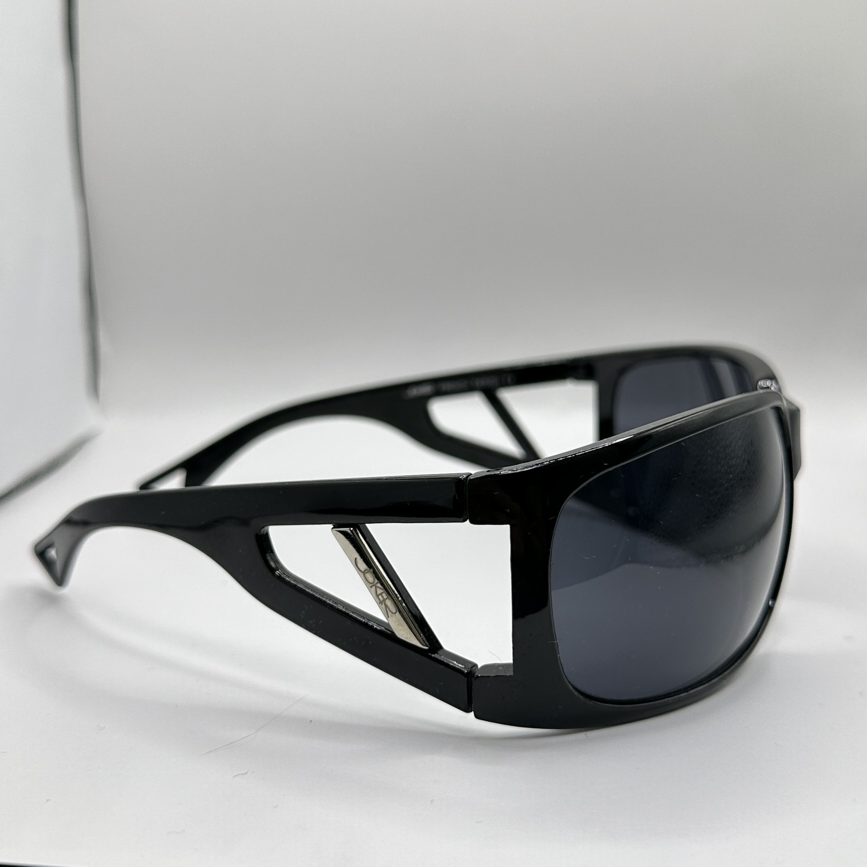 Vintage Vintage Avant Garde Mask Sunglasses Y2K Size ONE SIZE - 3 Thumbnail