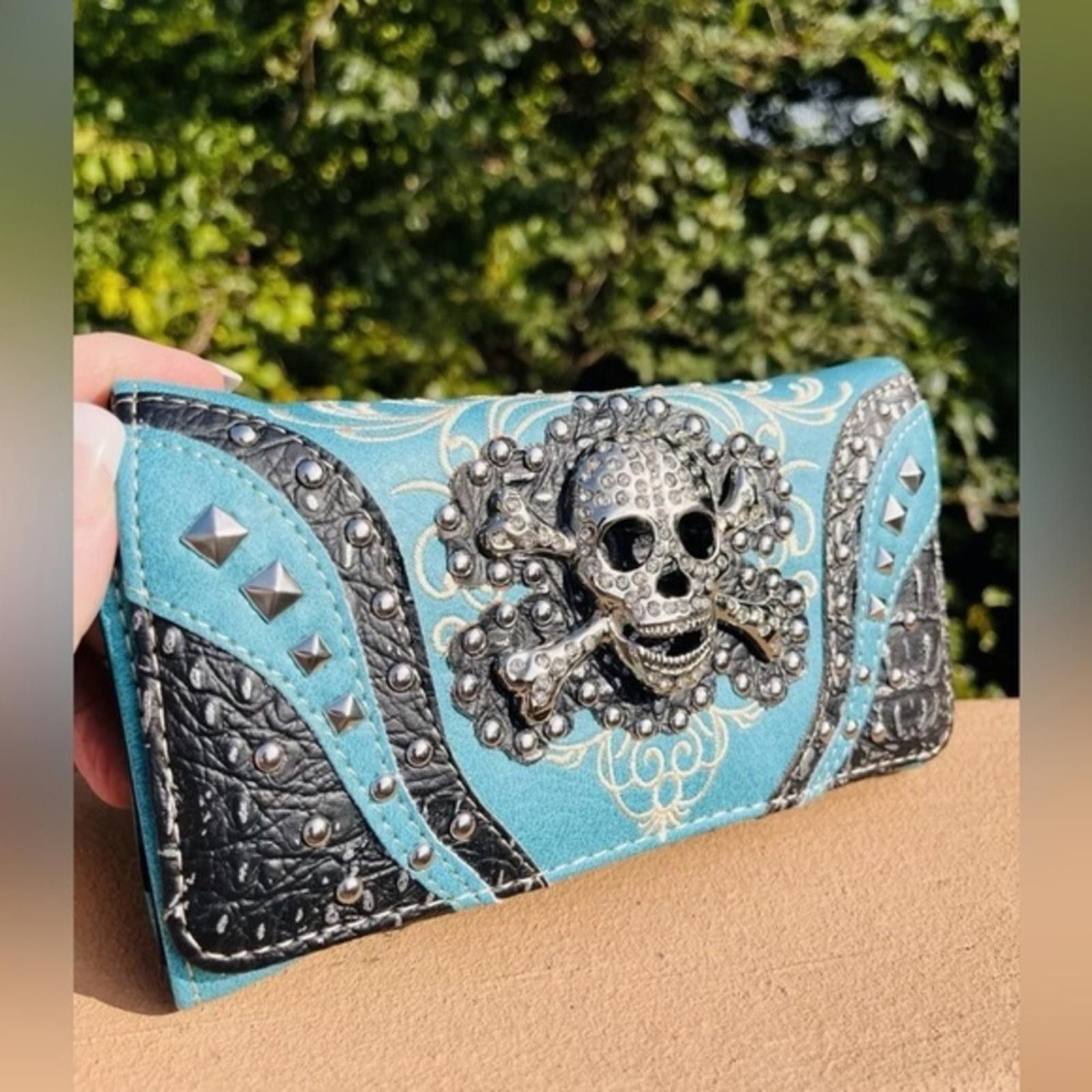 Designer Crystal Skull Studded Women's Wallet Size ONE SIZE - 1 Thumbnail