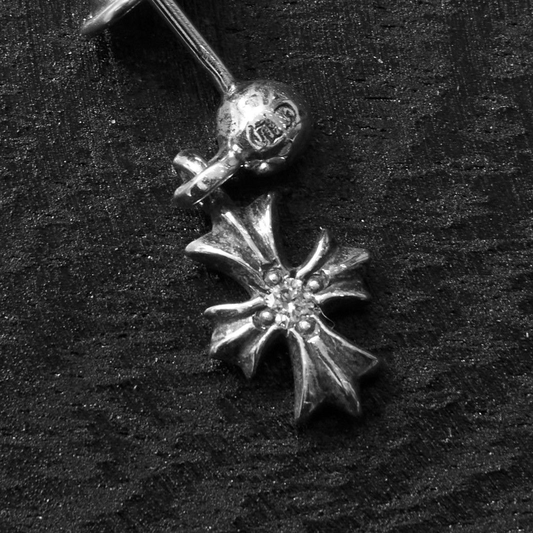 Chrome Hearts CHROME HEARTS Tiny E Silver Diamond Earring Size ONE SIZE - 5 Thumbnail