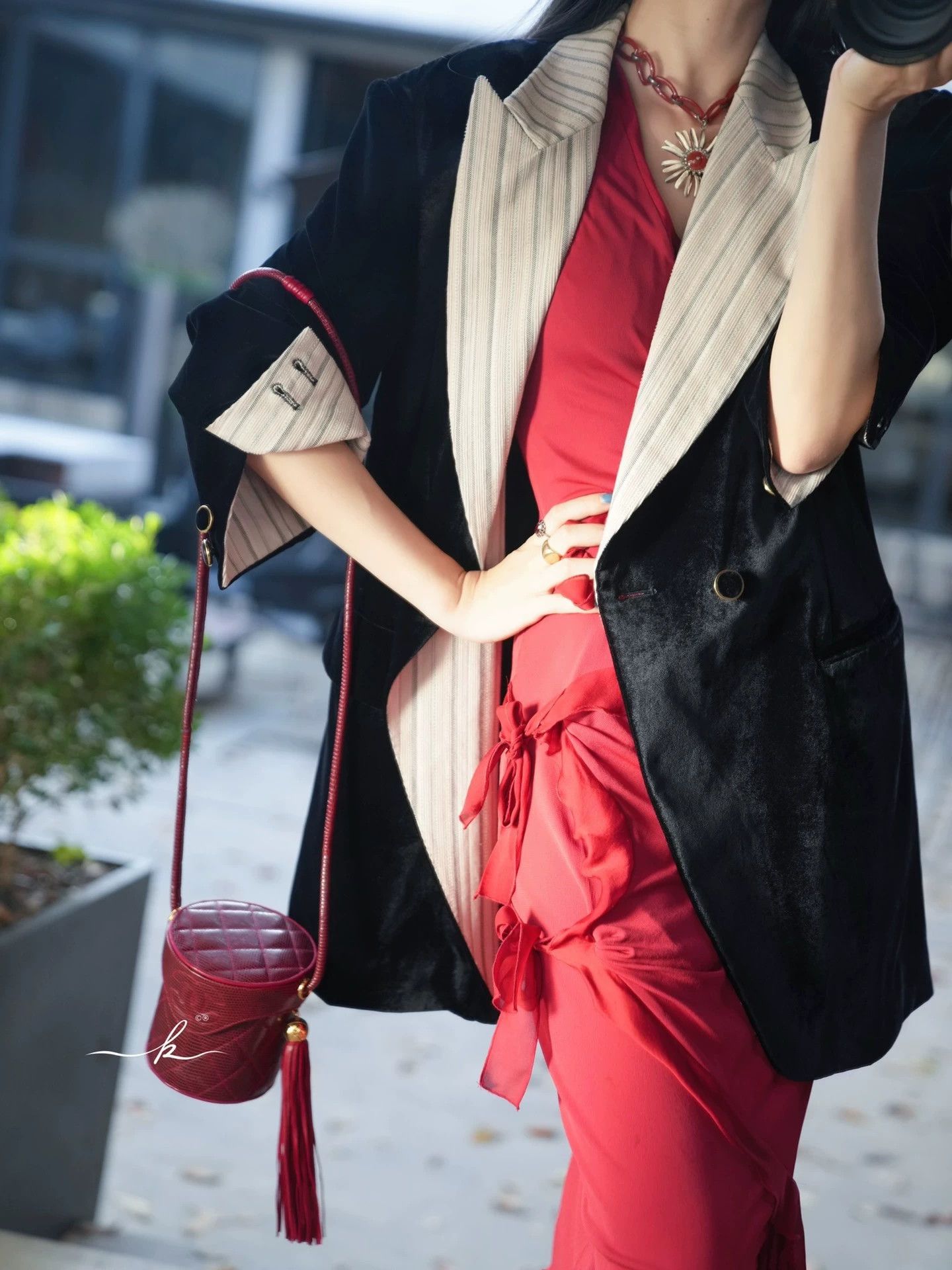 Yves Saint Laurent YSL Tom Ford 2003 Women's Red Tie-Belt Slim Dress Size S / US 4 / IT 40 - 3 Thumbnail