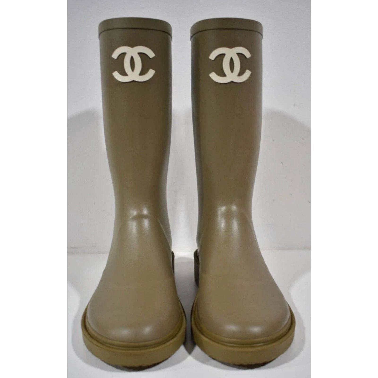 Chanel Chanel 22K Dark Beige White CC Logo High Rubber Rain Boot 40 Size US 10 / IT 40 - 1 Thumbnail