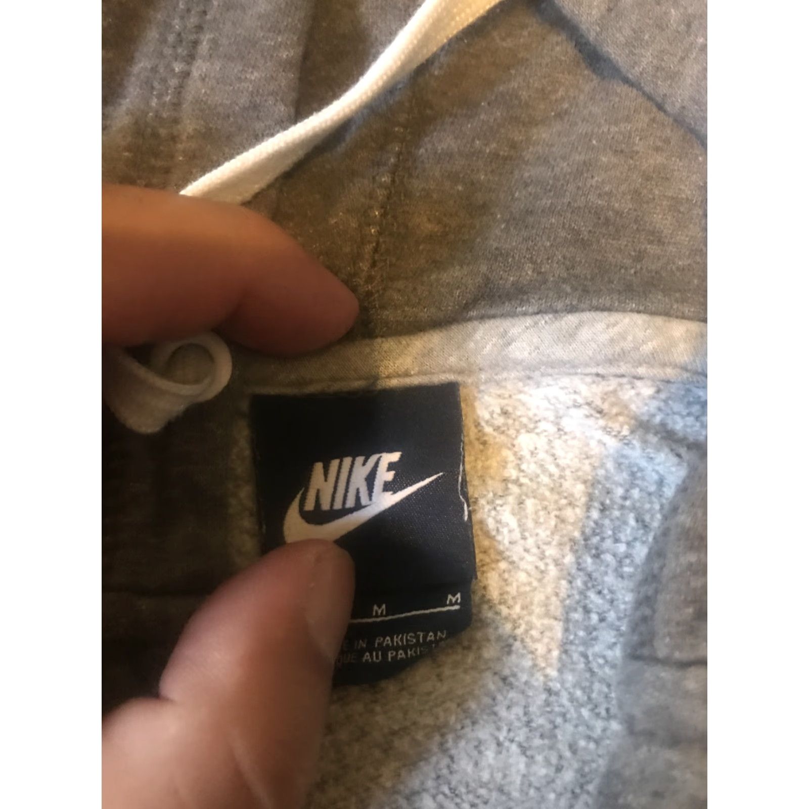 Nike Nike Sweatshirt Mens Medium Gray Hooded Pullover Embroidered Swoosh Size US M / EU 48-50 / 2 - 4 Thumbnail