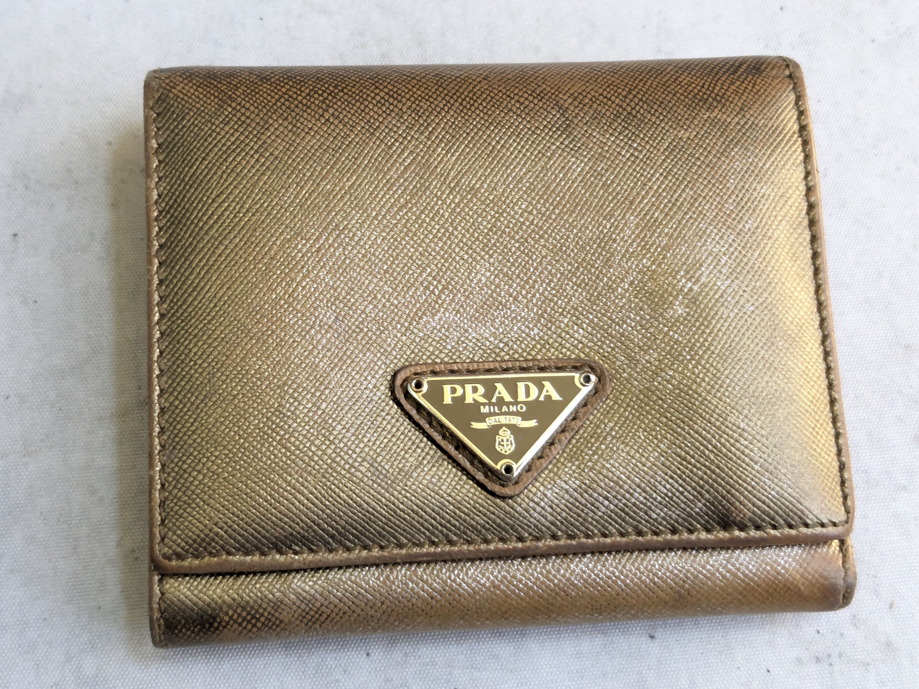 Prada Prada Wallet Gold Leather Trifold Cardholder Y2K Size ONE SIZE - 4 Thumbnail