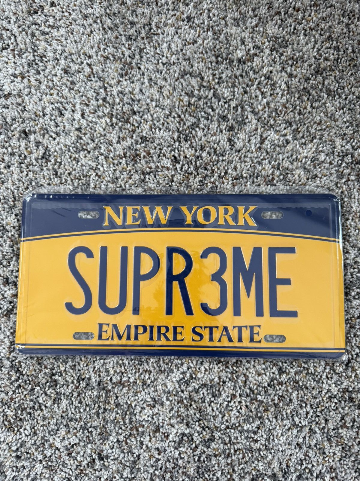 Supreme Supreme License Plate (New in Wrap) Size ONE SIZE - 2 Thumbnail