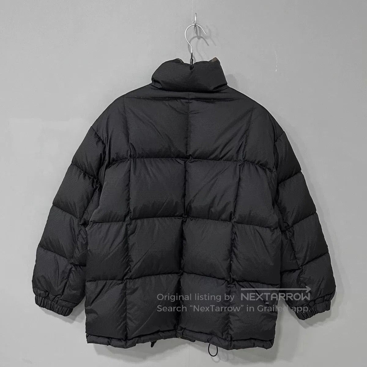 Louis Vuitton louis vuitton black puffer jacket size 34. Size XS / US 0-2 / IT 36-38 - 2 Thumbnail