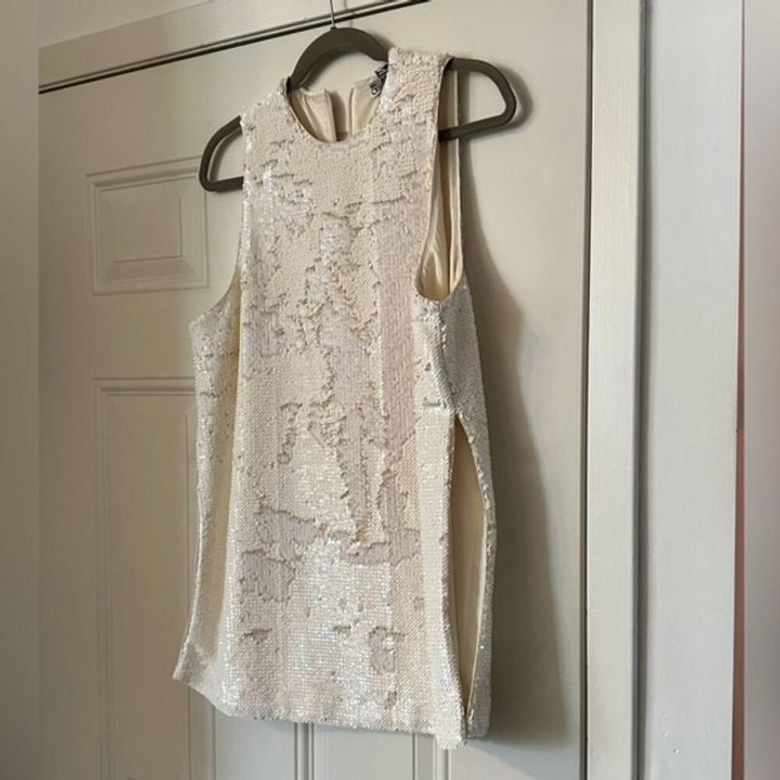 Gianni Valentino Ganni Flip Sequin Sleeveless Top (White) Size M / US 6-8 / IT 42-44 - 4 Thumbnail