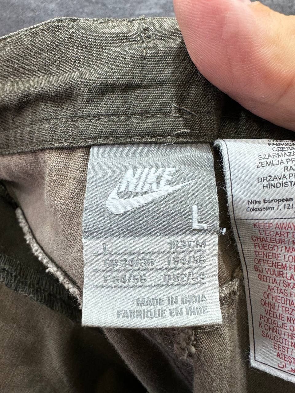 Other Vintage Nike Cargo Shorts Khaki Distressed Travis Style Y2K Size US 34 / EU 50 - 16 Thumbnail