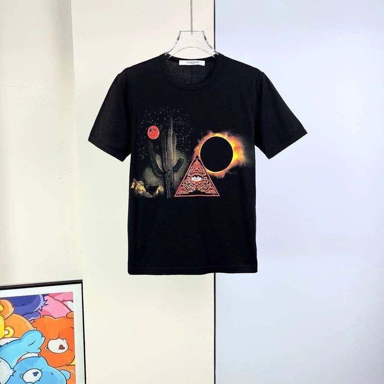 Givenchy Givenchy Short Sleeve T-Shirt / Size S / Xspa6 Size US S / EU 44-46 / 1 - 1 Thumbnail