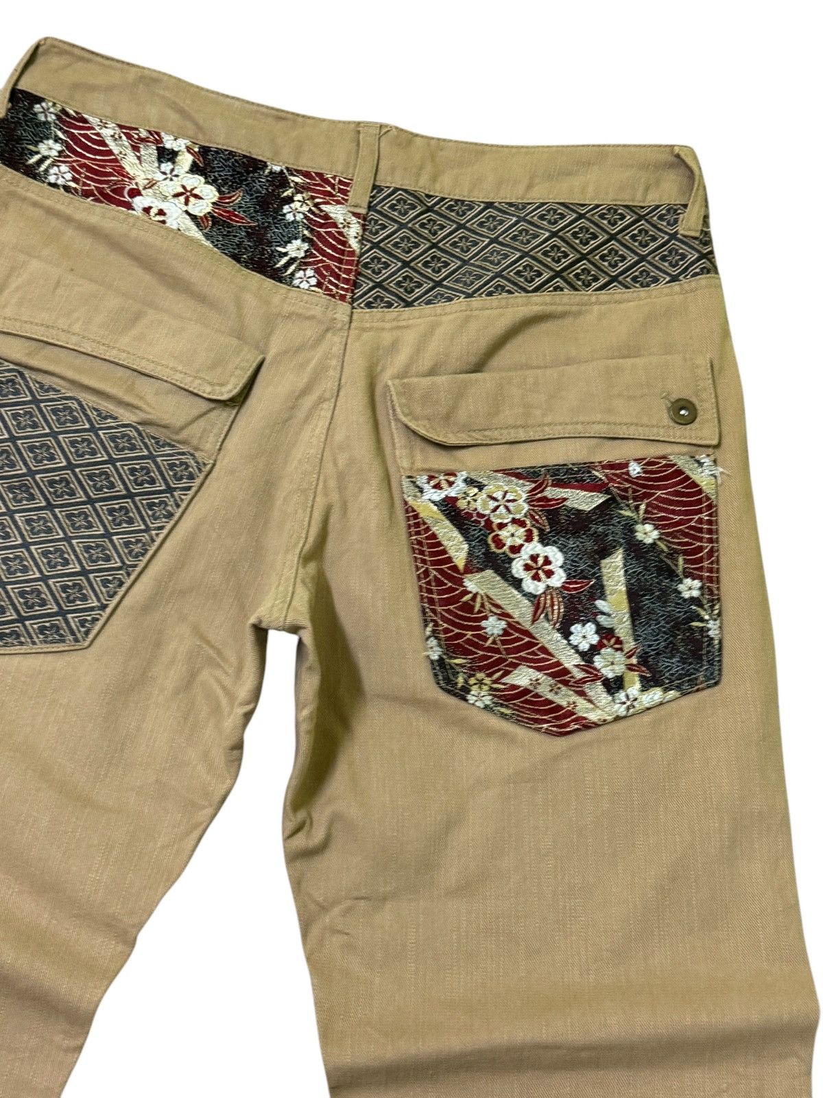 Japanese Brand VINTAGE JAPAN TRADITIONAL DISTRESSED FLORAL MOTIVE JEANS Size US 33 - 10 Thumbnail