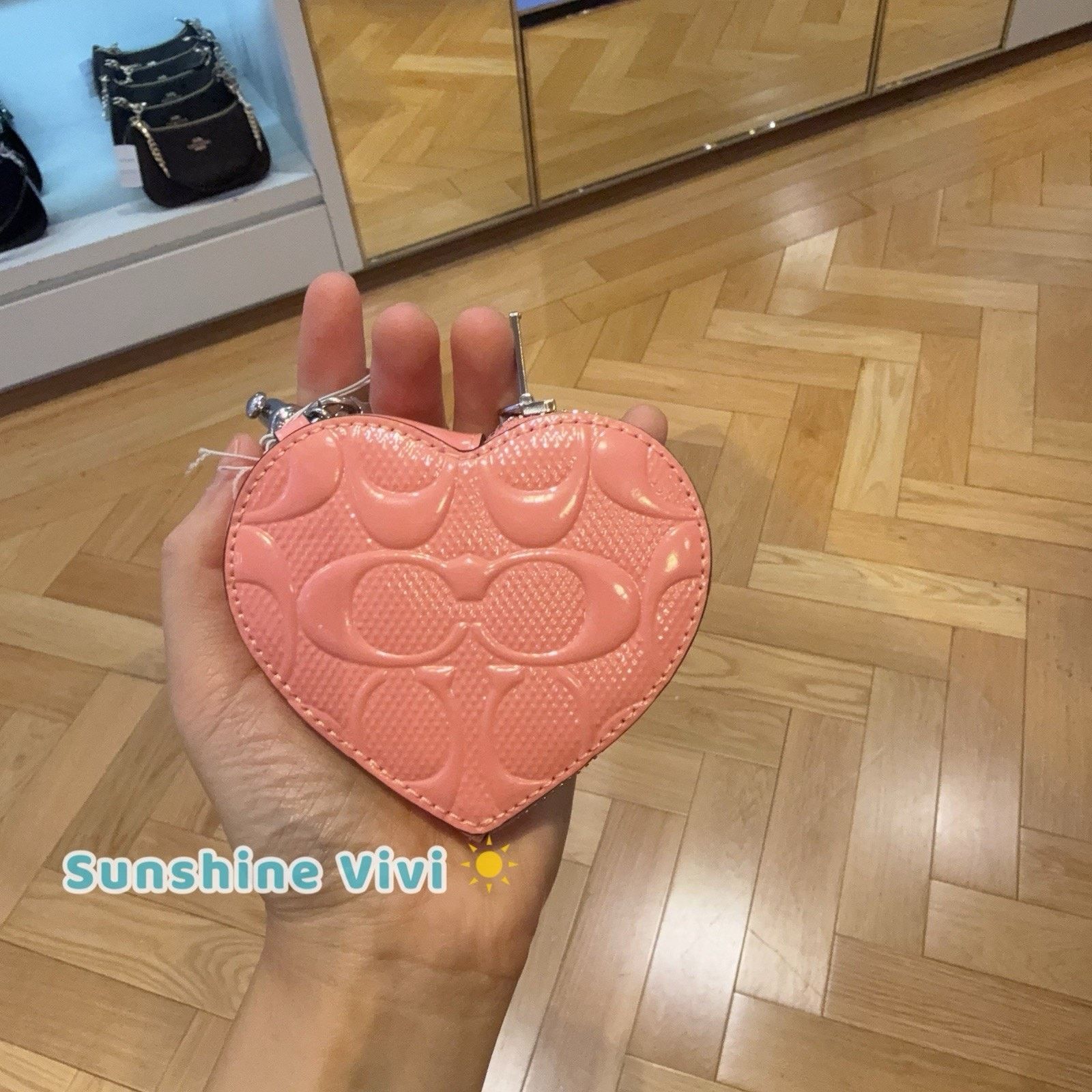Coach NWT COACH Heart Bag Charm Signature Leather CDD04 Pink Size ONE SIZE - 1 Thumbnail