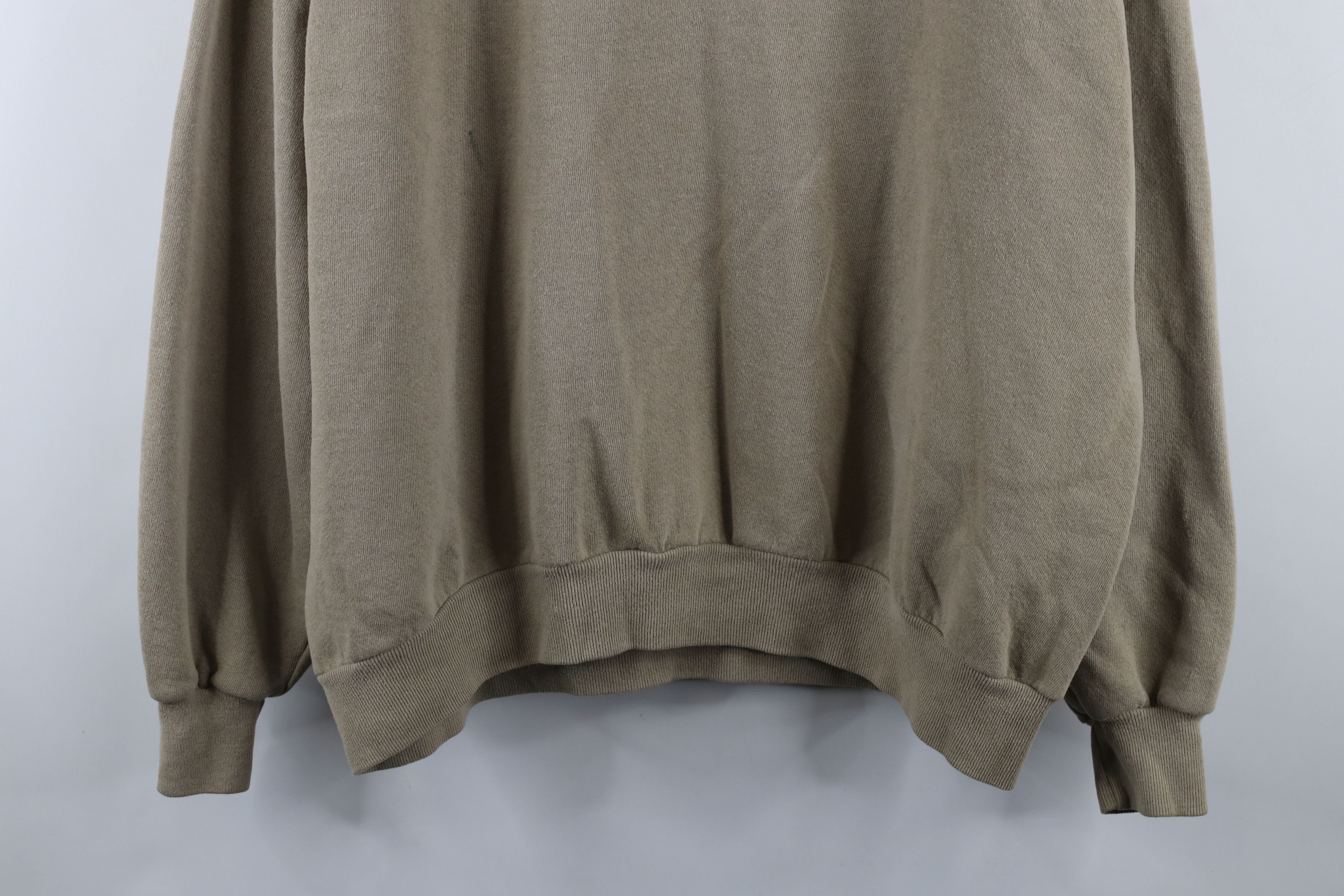Vintage Vintage 90s Streetwear Blank Crewneck Sweatshirt Beige USA Size US XXL / EU 58 / 5 - 3 Thumbnail