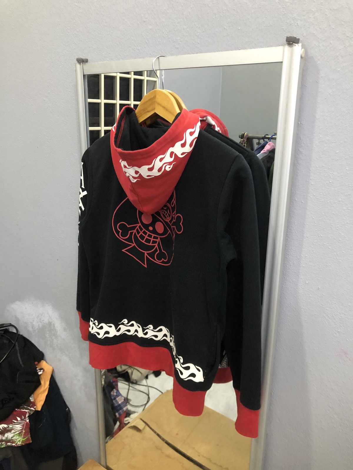 One Piece Vintage One Piece Portgas D. Ace Zip Hoodie Flame Red/Black Size US S / EU 44-46 / 1 - 11 Thumbnail