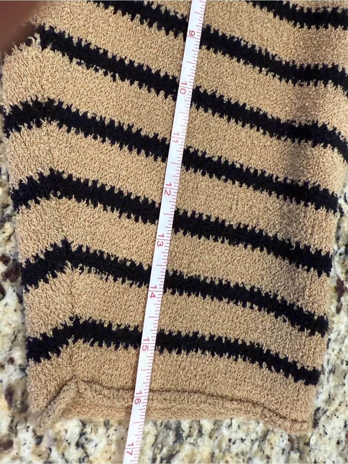 Other Promesa chunky plush boxy sweater tan black stripes SZ LG Size L / US 10 / IT 46 - 10 Thumbnail