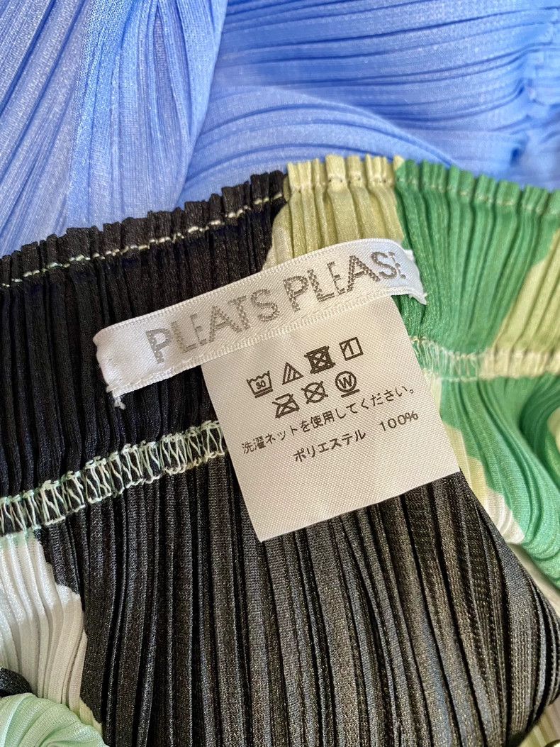 Issey Miyake Issey Miyake size:3 Black pleated skirt Size 31" - 3 Thumbnail