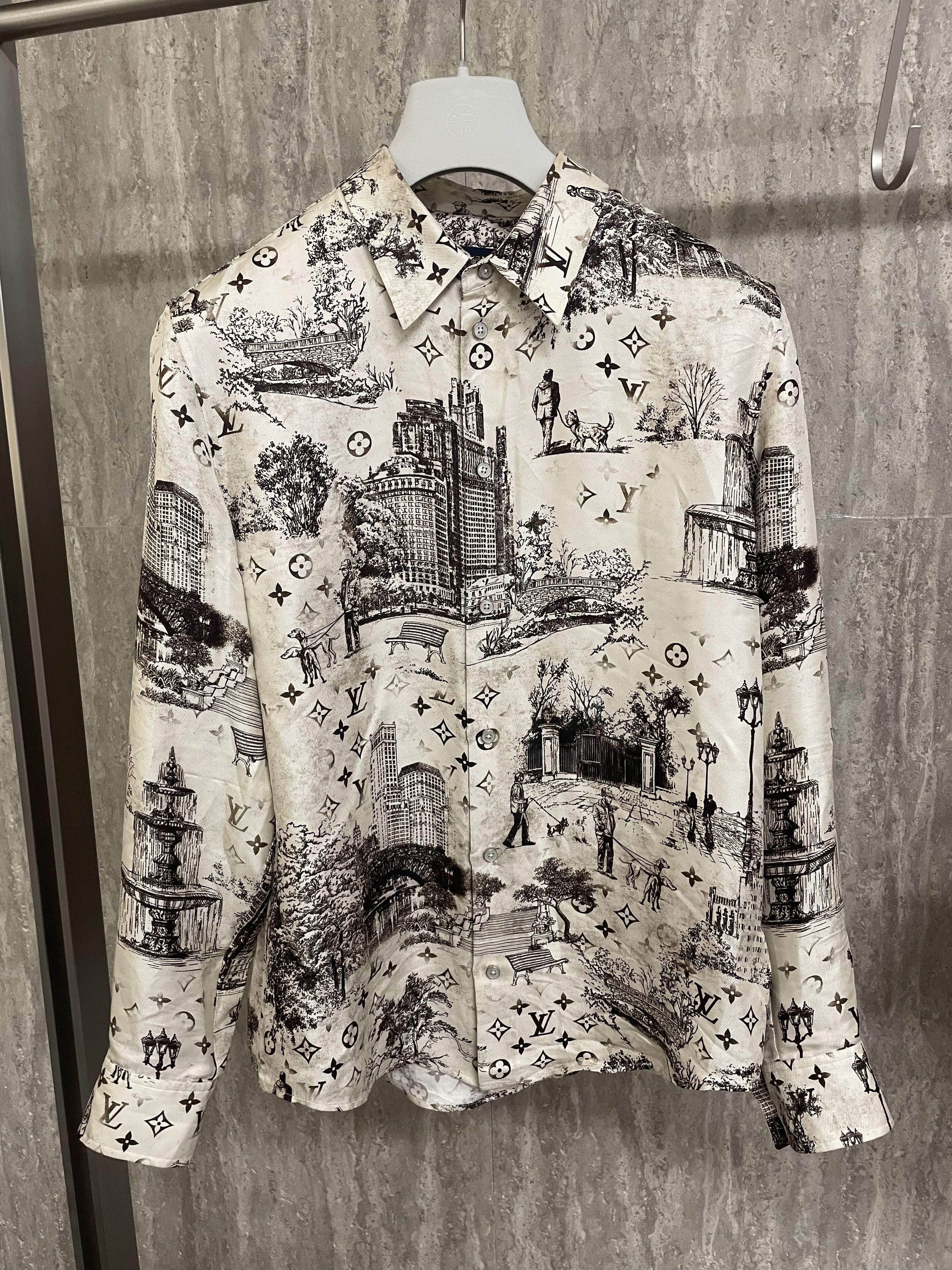 Louis Vuitton Louis Vuitton 25new Mens White & Black Printed Button-Up Shi Size US XL / EU 56 / 4 - 1 Thumbnail