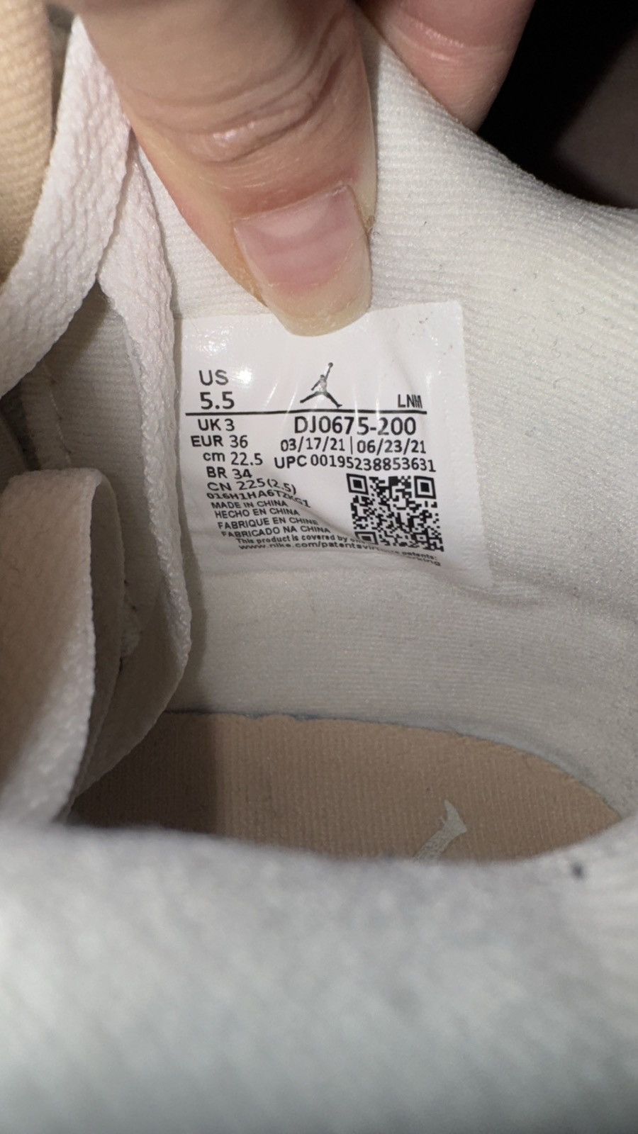 Jordan Brand Jordan Shimmer 4s ‘2021’ Size US 5.5 / IT 35.5 - 9 Thumbnail