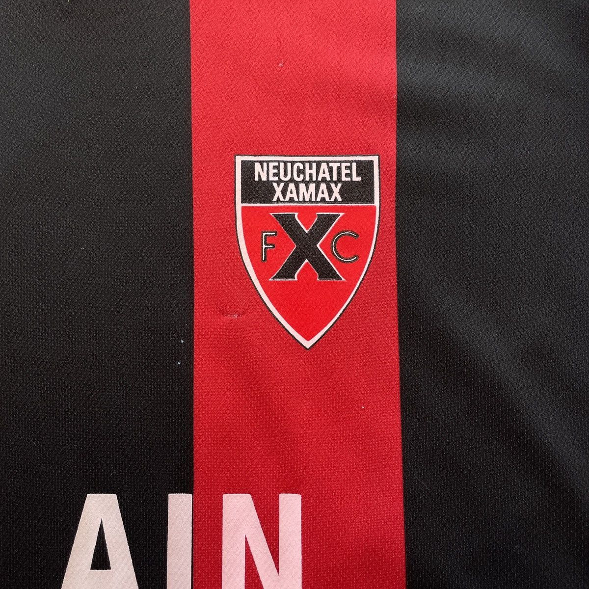 Vintage Neuchatel Xamax Retro Home Jersey Shirt Size XL Size US XL / EU 56 / 4 - 6 Thumbnail