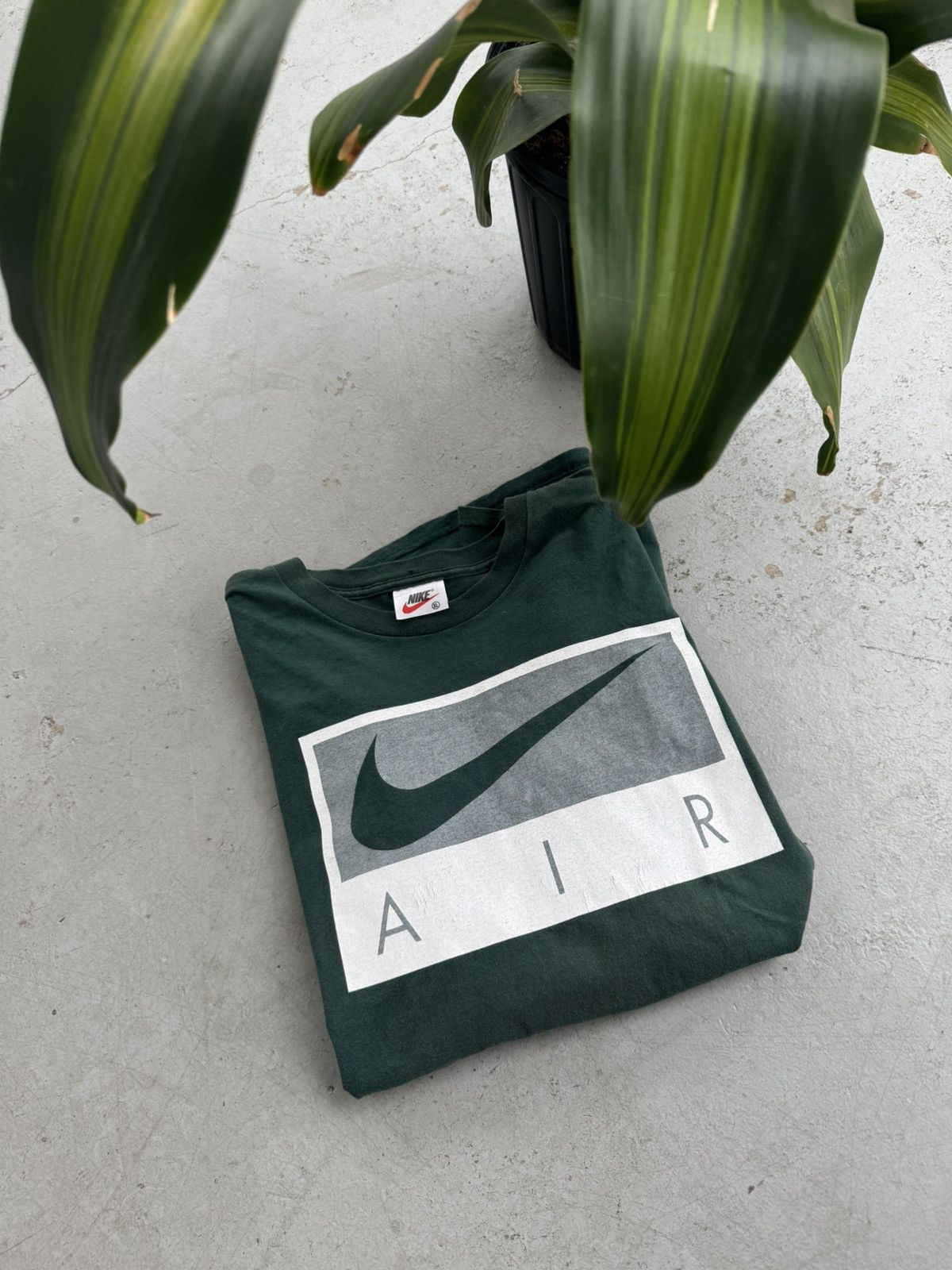 Nike Y2K Nike Center Swoosh Essential Tee Size US XL / EU 56 / 4 - 2 Thumbnail