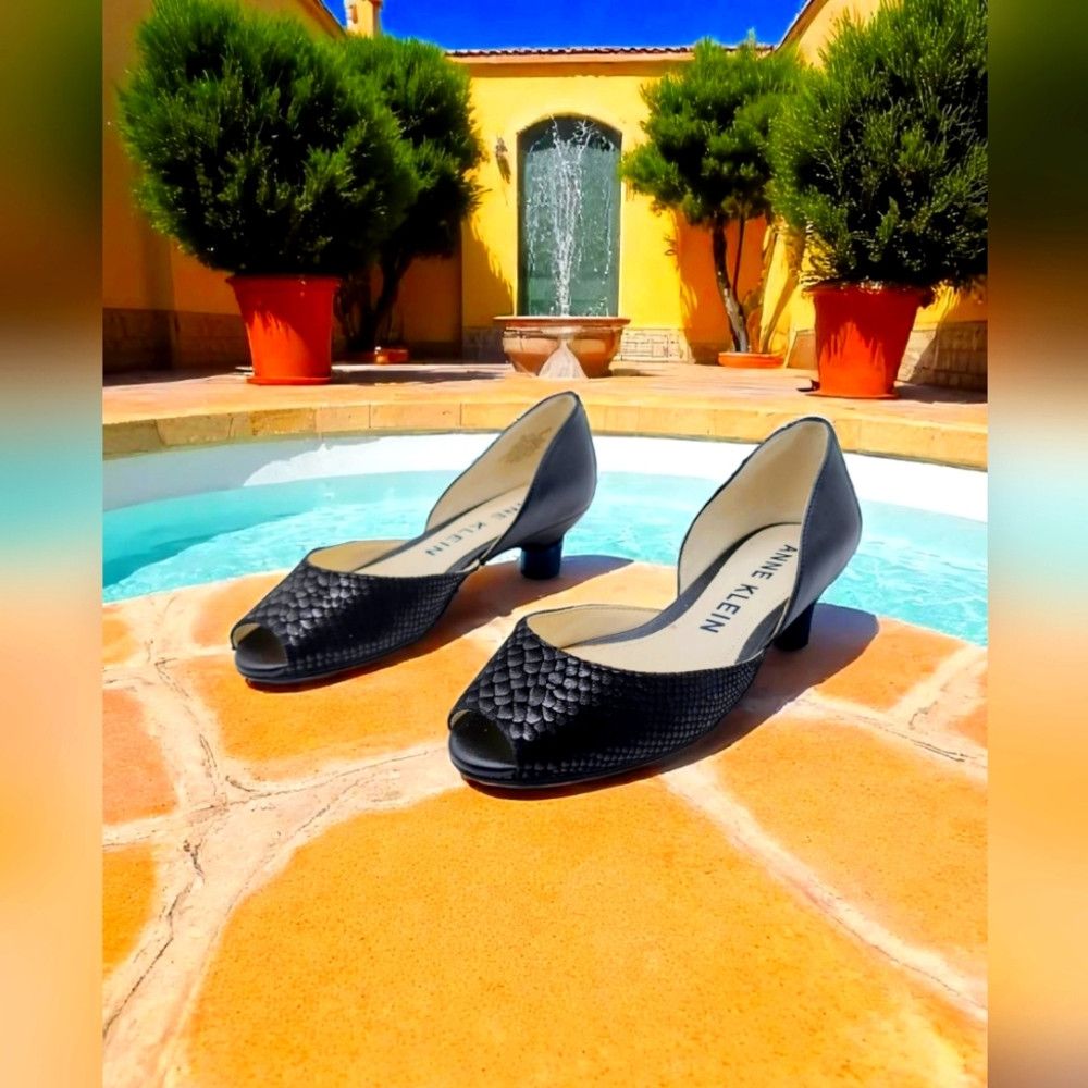 Anne Klein Anne Klein Sz 7 Black Leather Low Heels Fanetta Size US 7 / IT 37 - 1 Thumbnail