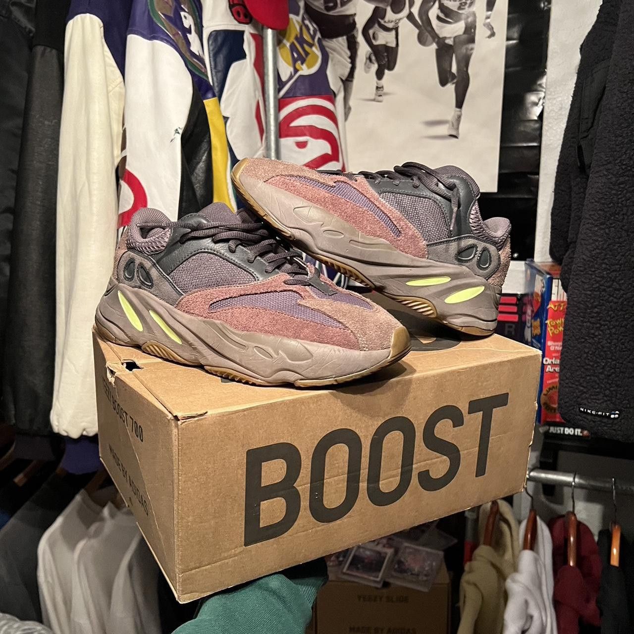yeezy boost 700