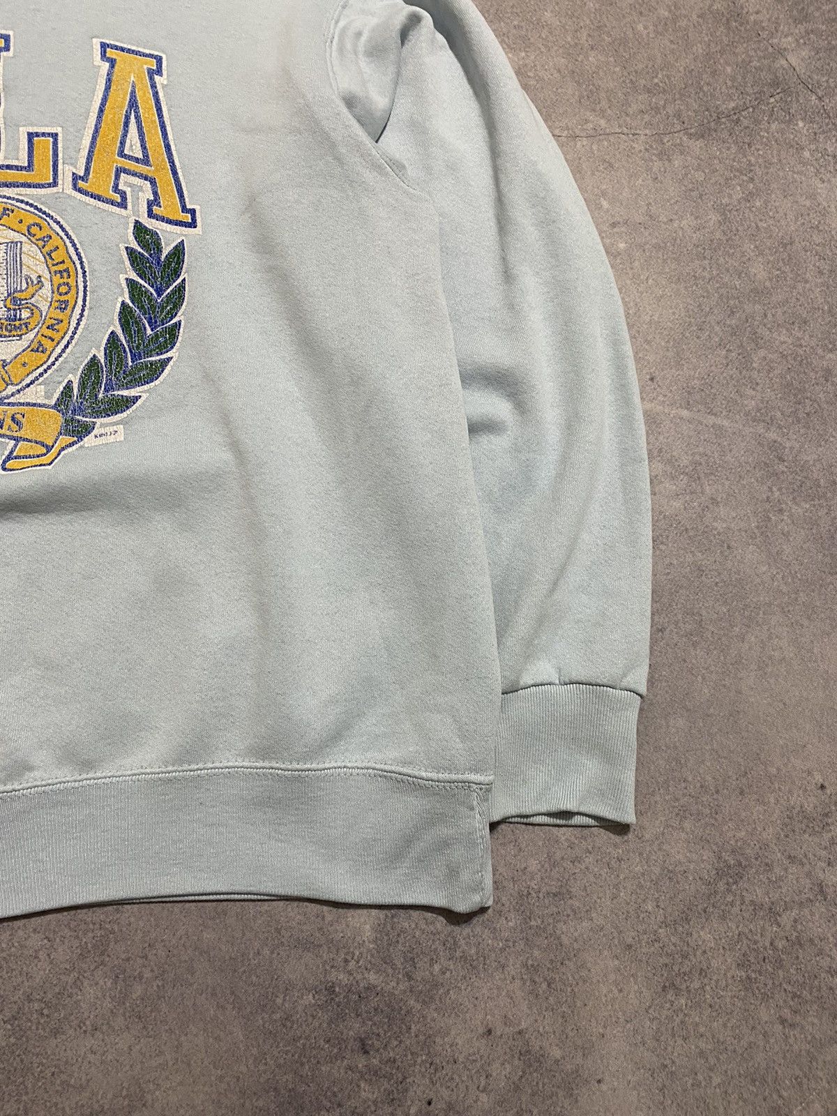 Vintage Vintage 80s UCLA Bruins Sweatshirt Size US XXL / EU 58 / 5 - 5 Thumbnail