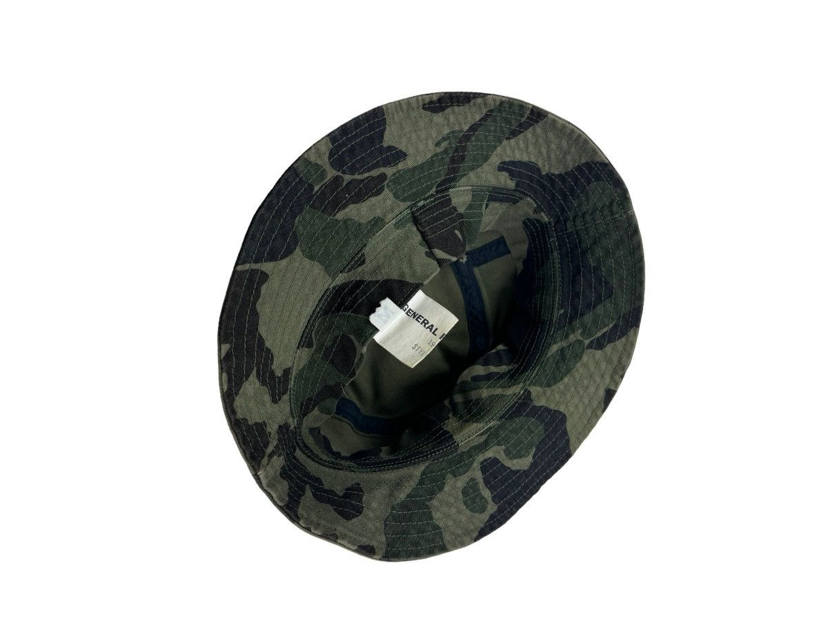 General Research 1996 ‘Nine Chains to the Moon’ Camo Bucket Hat Size ONE SIZE - 6 Thumbnail