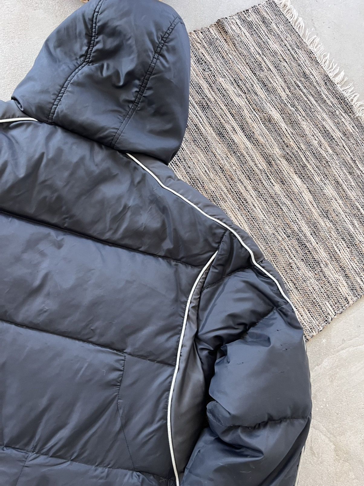 Nike Vintage Nike Puffer Down Jacket Black Small Logo Outdoor Y2K Size US L / EU 52-54 / 3 - 14 Thumbnail