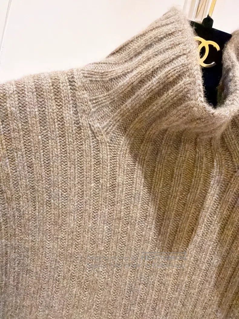 Loro Piana Loro Piana Moss Green Baby Cashmere Knit Crew Neck Sweater Size XS / US 0-2 / IT 36-38 - 5 Thumbnail