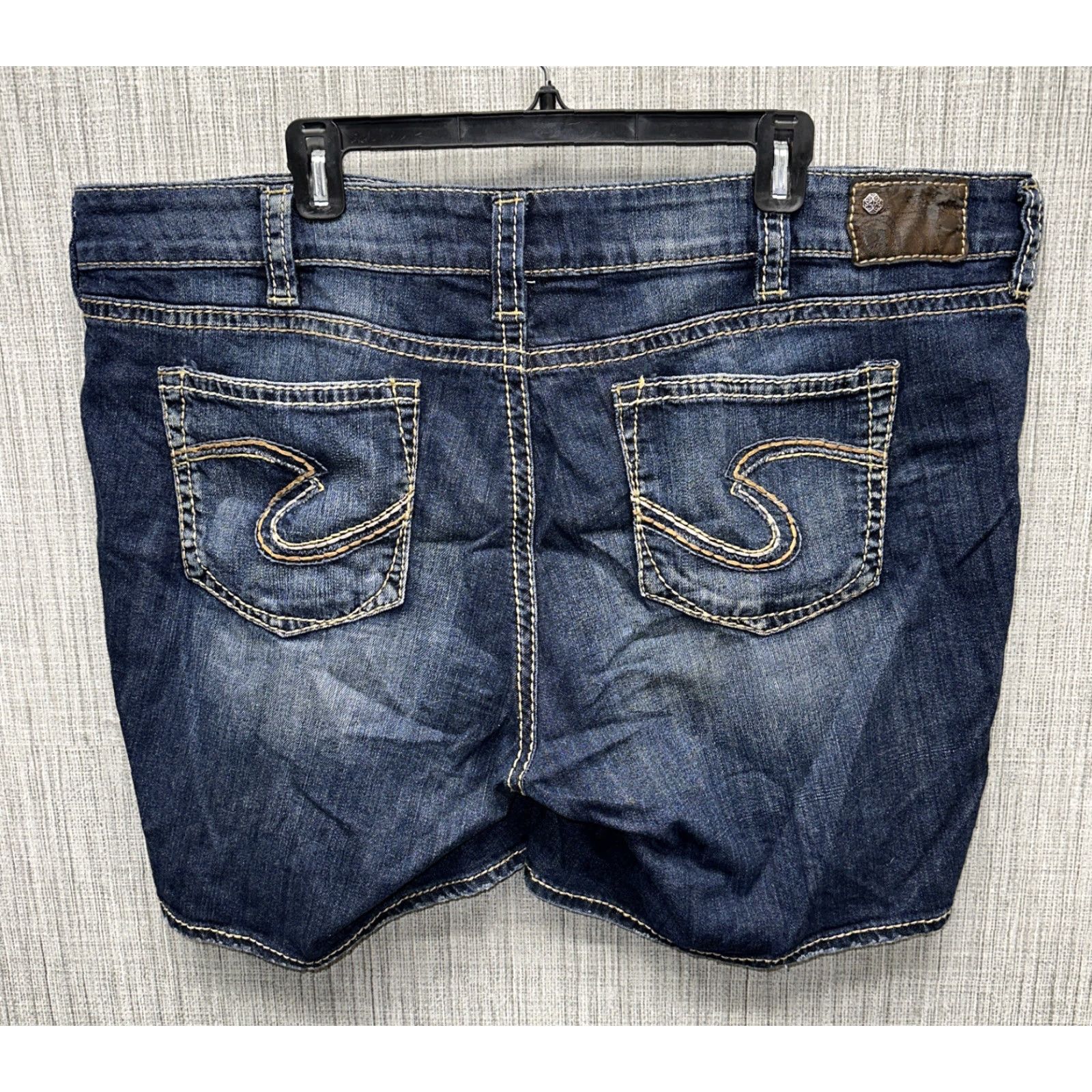 Silver Jeans Co. Silver Jeans SUKI SHORT Womens Denim Blue Jean Shorts Size 46 Regular Waist 46in Blue Vintage No Mens Womens Boys Girls Size 32" / US 10 / IT 46 - 4 Thumbnail