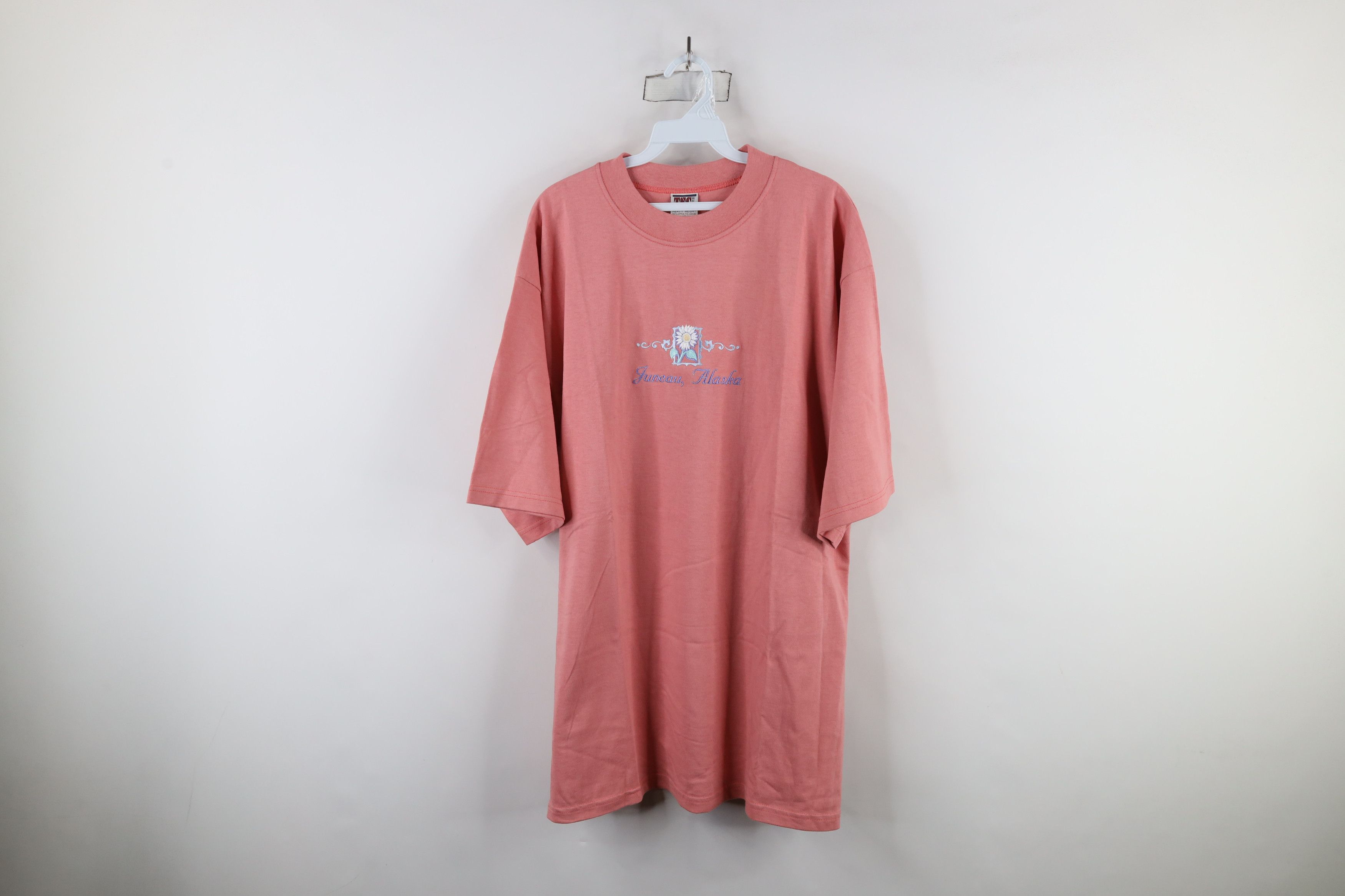 Vintage Vintage 90s Streetwear Alaska Flower Heavyweight T-Shirt Size XL / US 12-14 / IT 48-50 - 1 Thumbnail