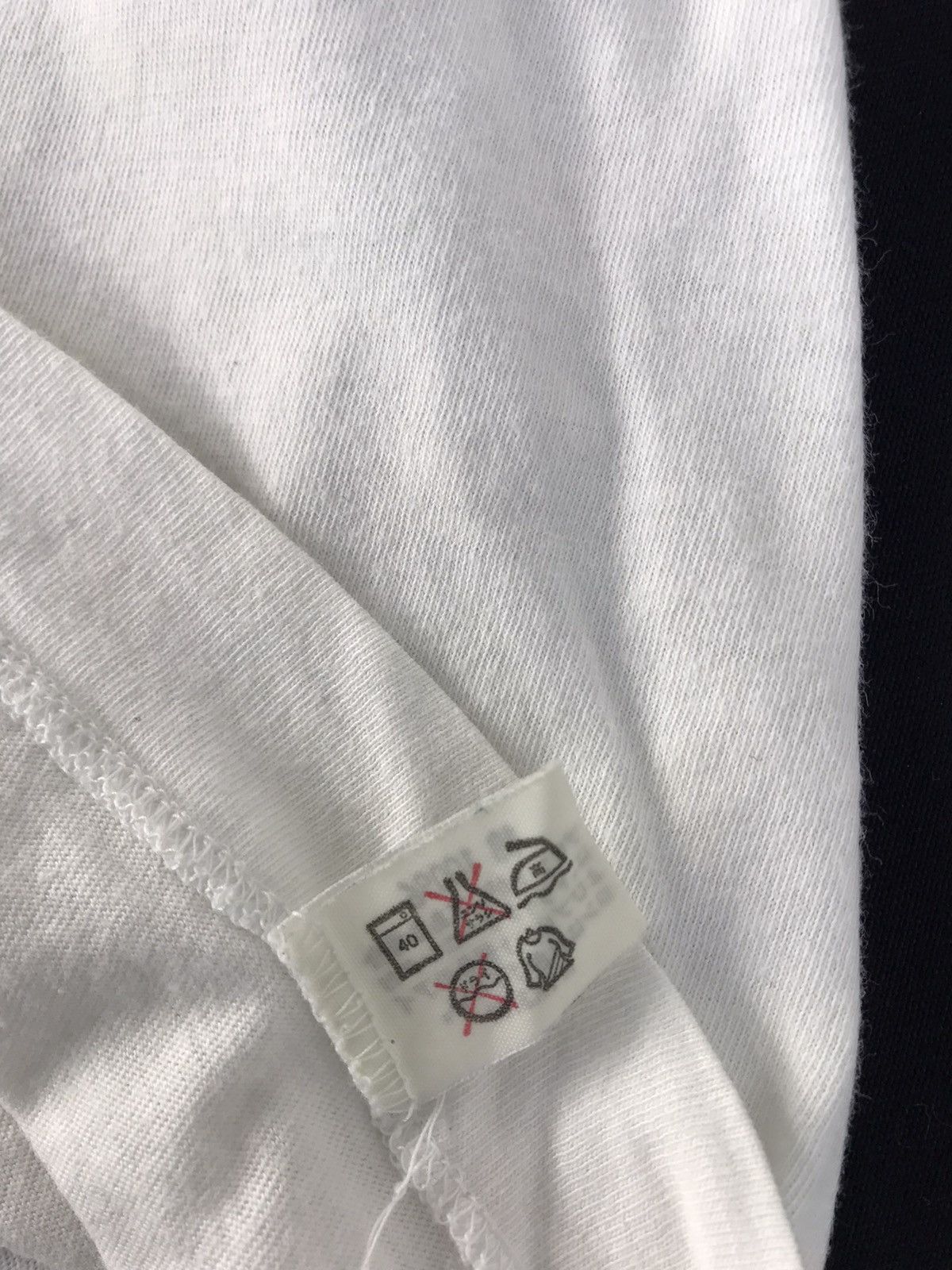 Japanese Brand 90s Japanese Truck Brand Hino Multicolour Logo Tee Size US M / EU 48-50 / 2 - 7 Thumbnail