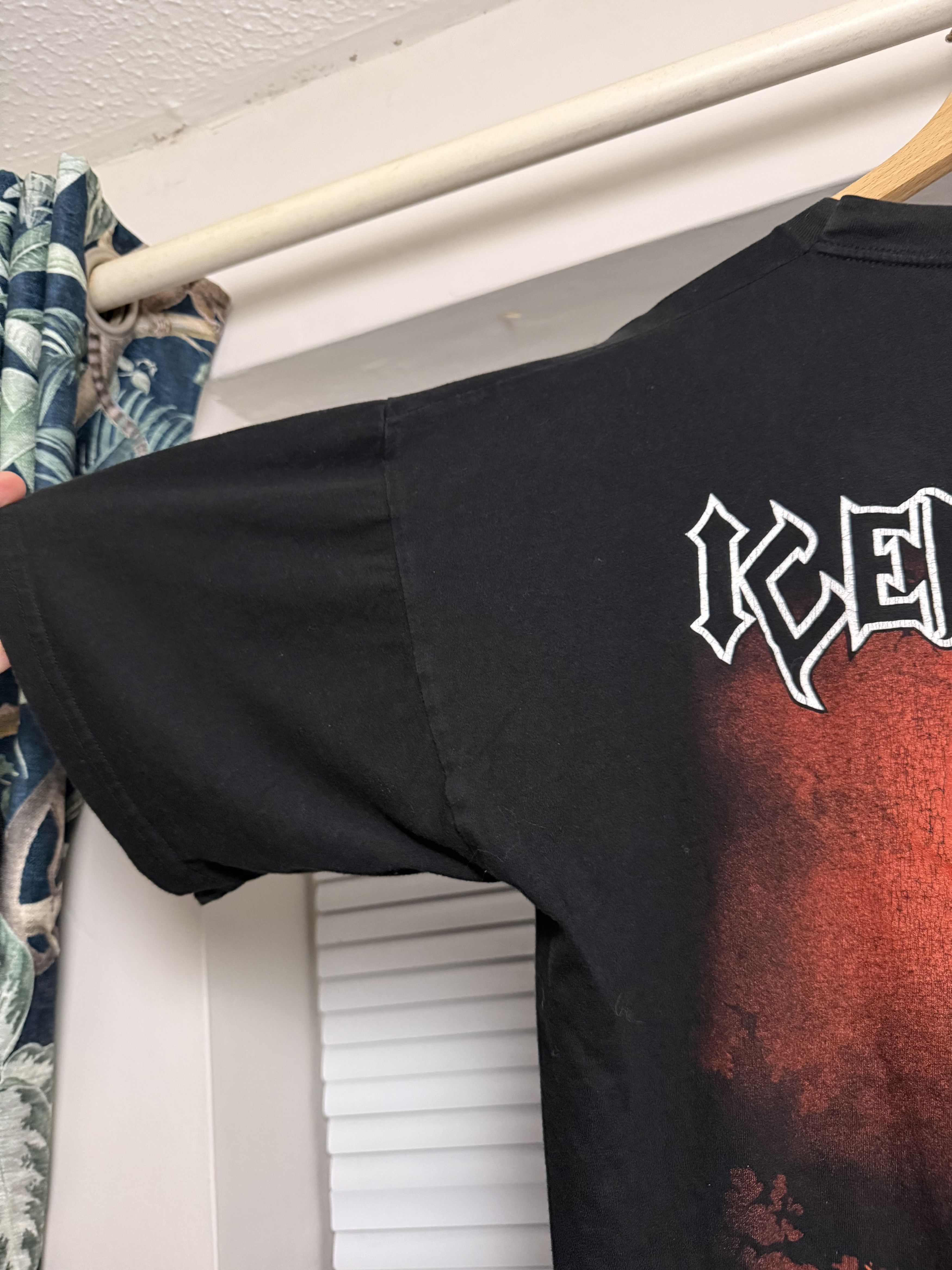 Band Tees Vintage 2001 Iced Earth Dracula Rock Band T-shirt Size US XL / EU 56 / 4 - 11 Thumbnail
