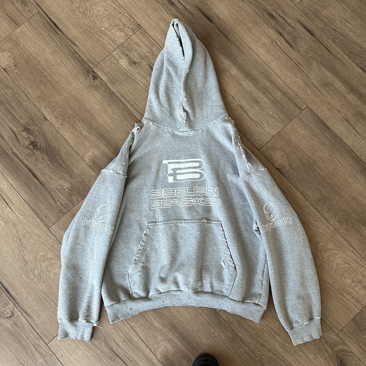 ◆直営店◆【BALENCIAGA】AI GENERATED フーディ CN7GZayJNhDX.jpg?width=768