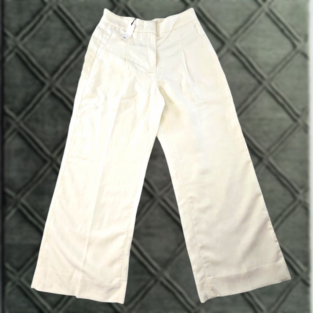 Banana Republic VINTAGE: No Banana Republic Pants Womens 6 Petite White Wide-Leg Twill Pleated Lined Size 28" / US 6 / IT 42 - 1 Thumbnail