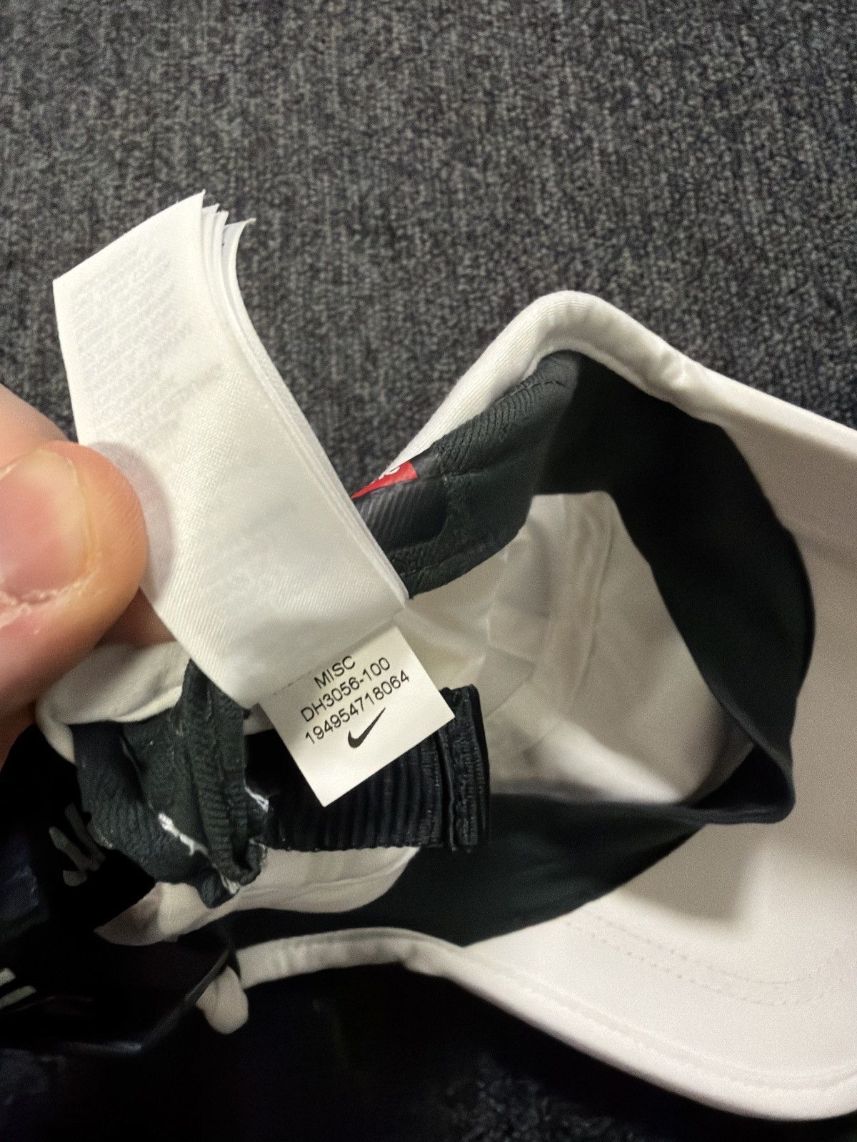 Nike × Supreme Supreme x Nike White TN Air Max Plus Cap / Hat Size ONE SIZE - 9 Thumbnail