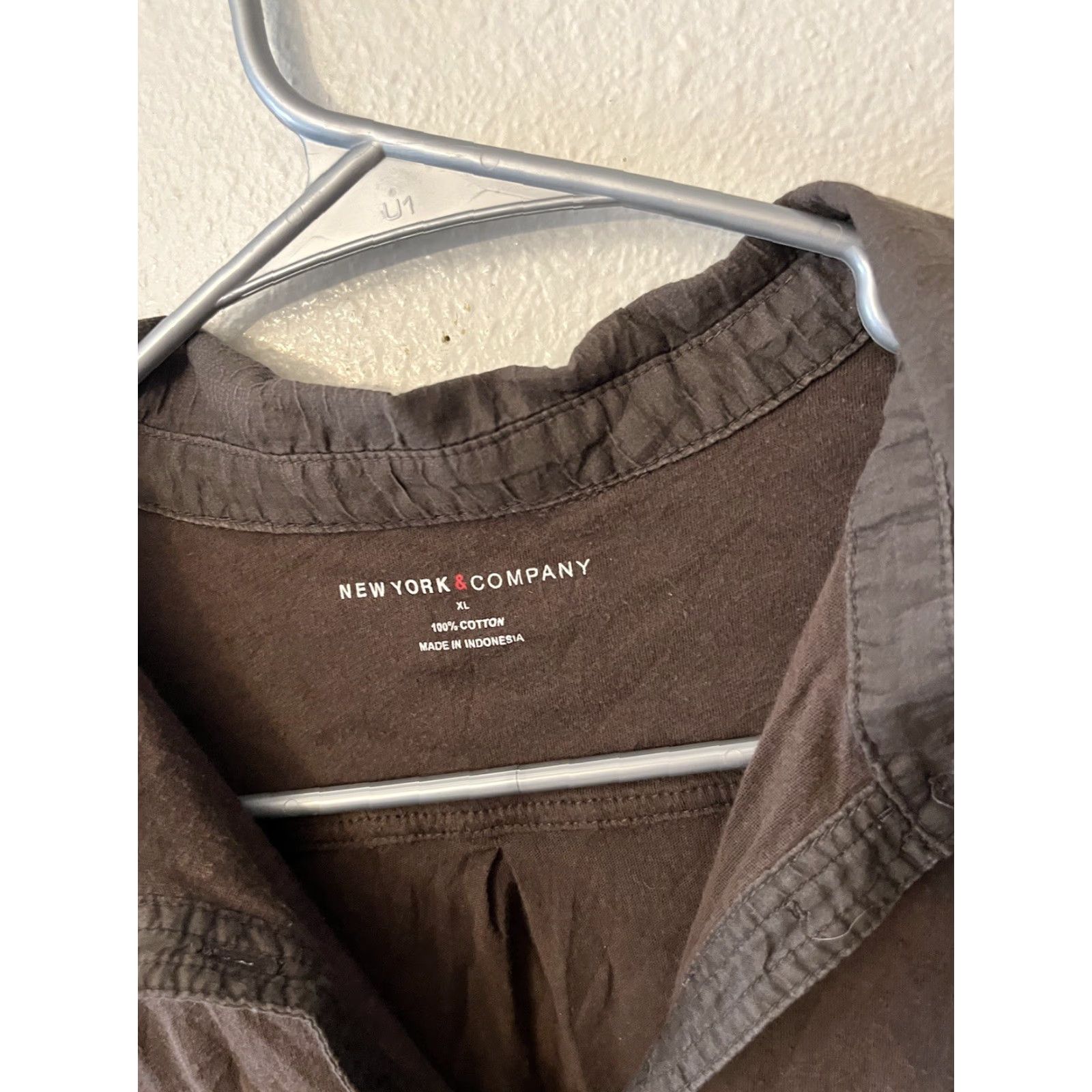 Vintage New York & Co. Polo Shirt Women's XL Brown Short Sleeve Geometric Stretch Knit Shirt Size XL / US 12-14 / IT 48-50 - 3 Thumbnail