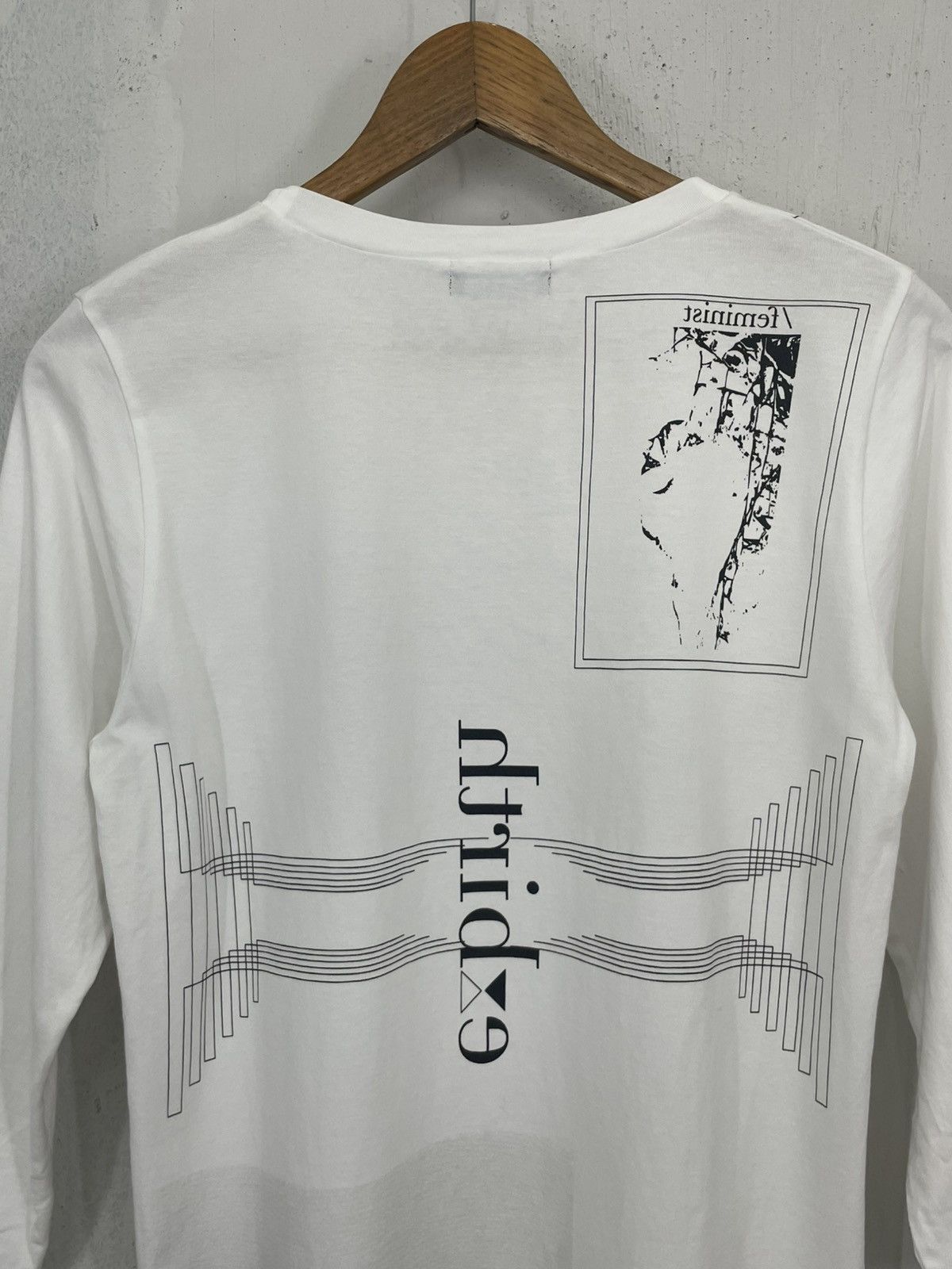 5351 POUR LES HOMMES Reborth Verse Art Feminist Insider & Outsider Archive Design Size US S / EU 44-46 / 1 - 8 Thumbnail