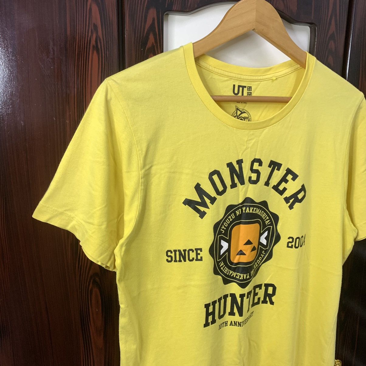 Anime × Japanese Brand × Vintage Vintage Uniqlo X Monster Hunter Anime T-shirt Size US M / EU 48-50 / 2 - 5 Thumbnail