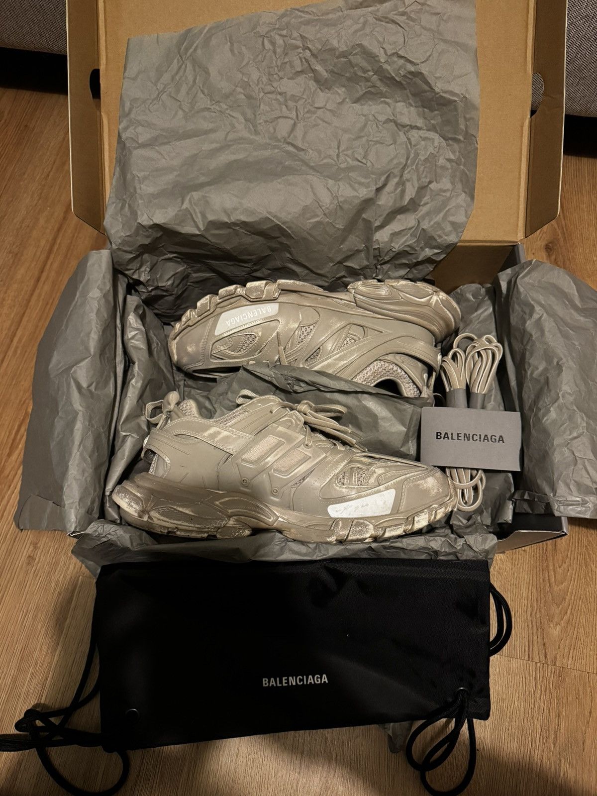 Balenciaga Balenciaga track sneaker faded beige size 42 Size US 9 / EU 42 - 2 Thumbnail
