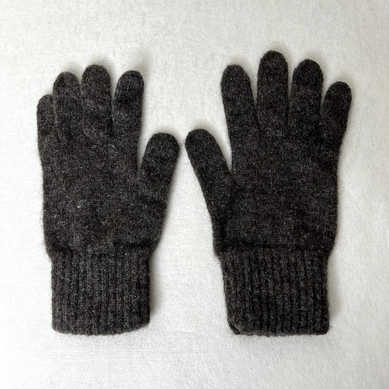 Other Gray Knit Winter Gloves Size ONE SIZE - 1 Thumbnail
