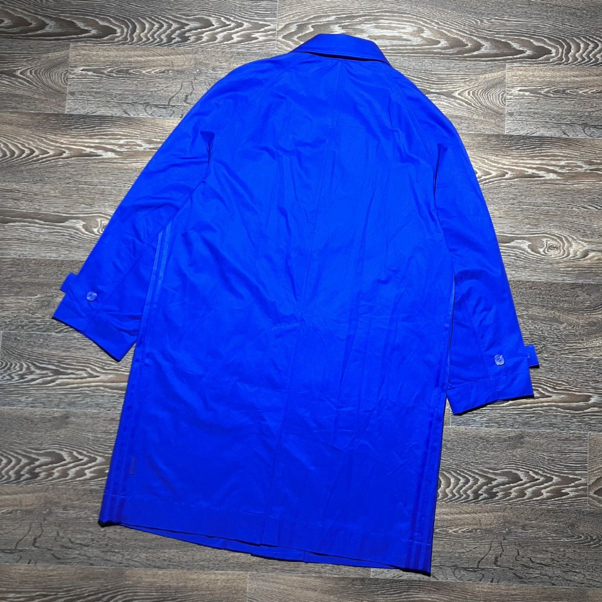 Adidas F/W’2022 ADIDAS Blue Version Essentials Mackintosh Jacket Size US L / EU 52-54 / 3 - 17 Thumbnail